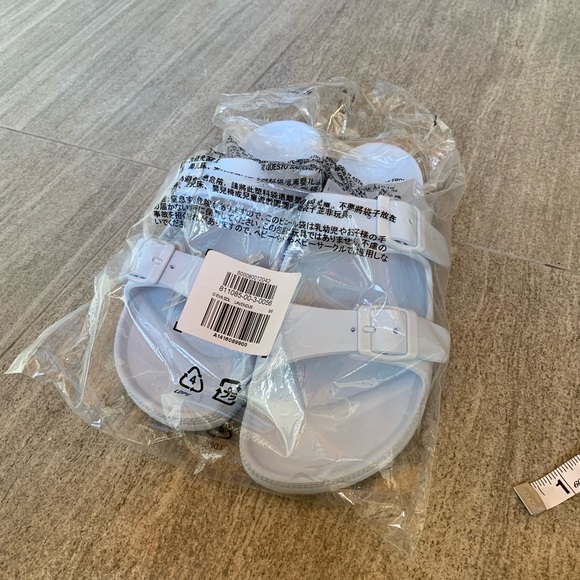 EVA sandal with buckles - Picture 2 of 3